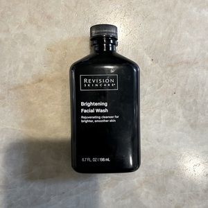 Revision brightening facial wash